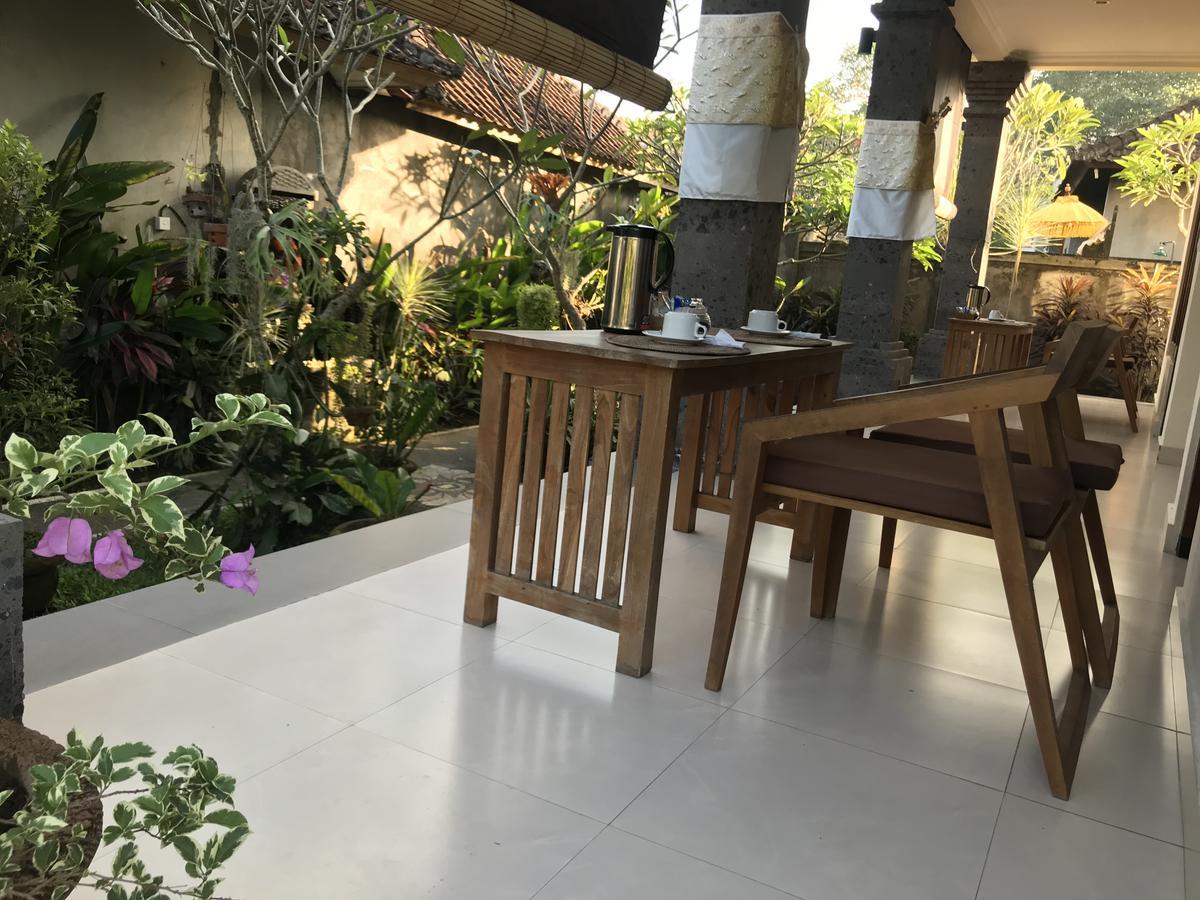 Taman Ayu Alloggio in famiglia